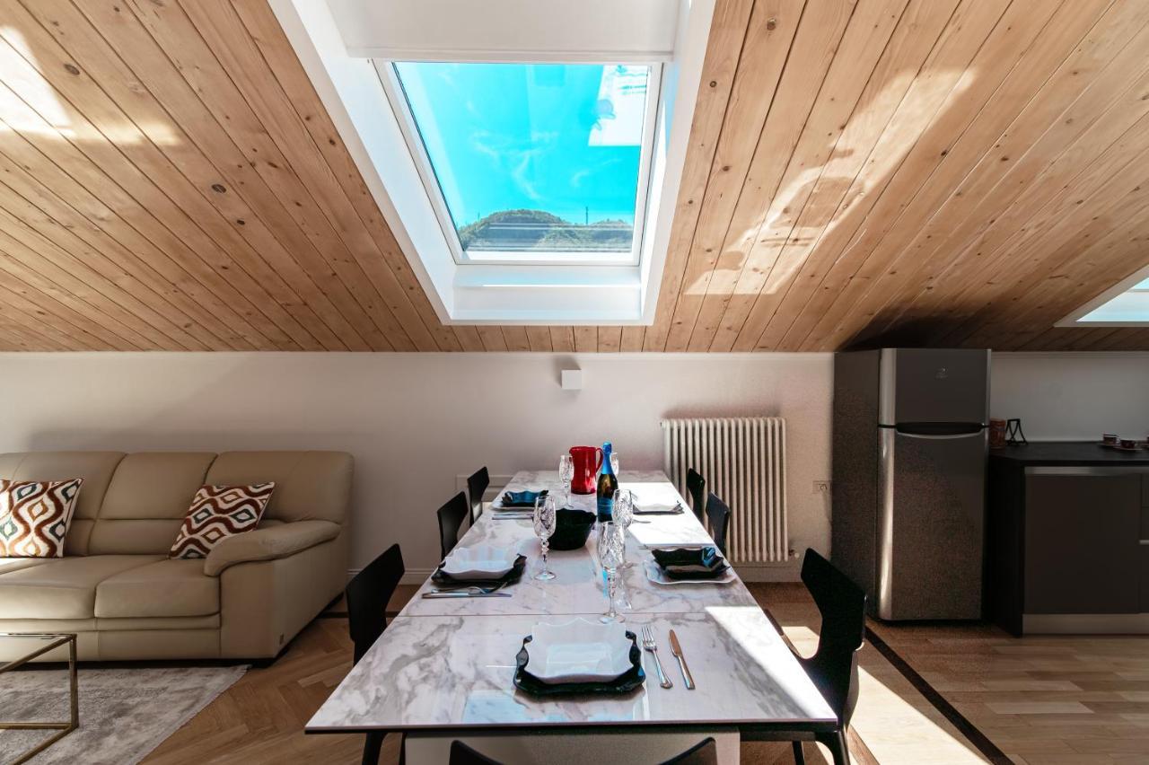 Ferienwohnung Attic 64 - The House Of Travelers Como Exterior foto