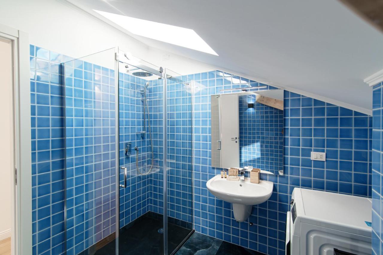 Ferienwohnung Attic 64 - The House Of Travelers Como Exterior foto