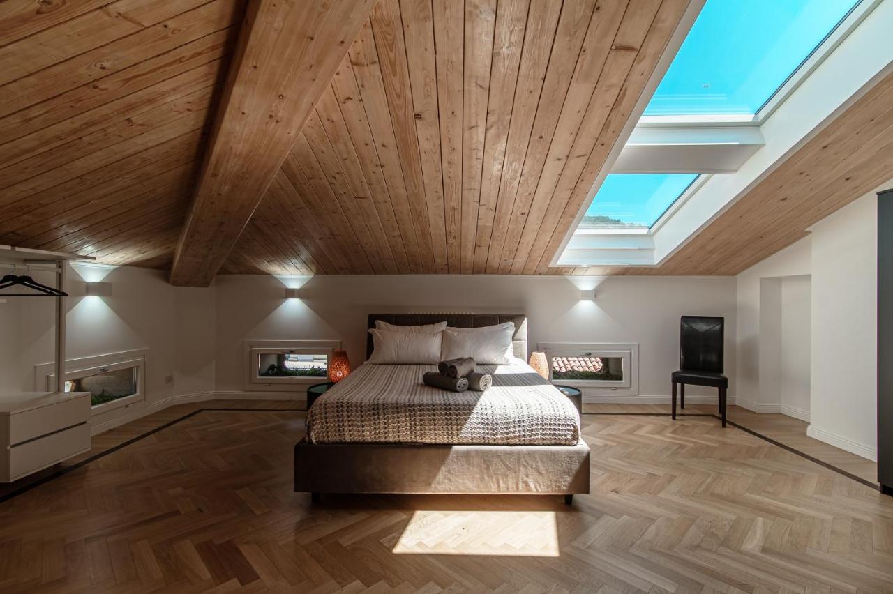 Ferienwohnung Attic 64 - The House Of Travelers Como Exterior foto